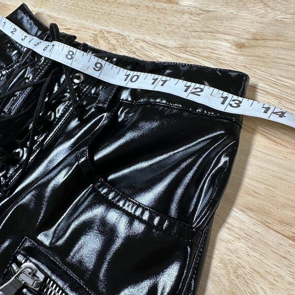 Ben Taverniti Unravel Project Multi Pocket Lace Up Shorts Latex Black Sz 25 NWT - Picture 9 of 11